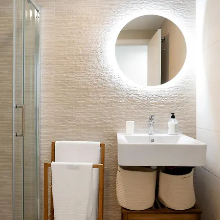 Bajo Poniente Apartment *